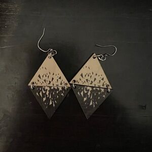 Black & Creme dangly earrings
